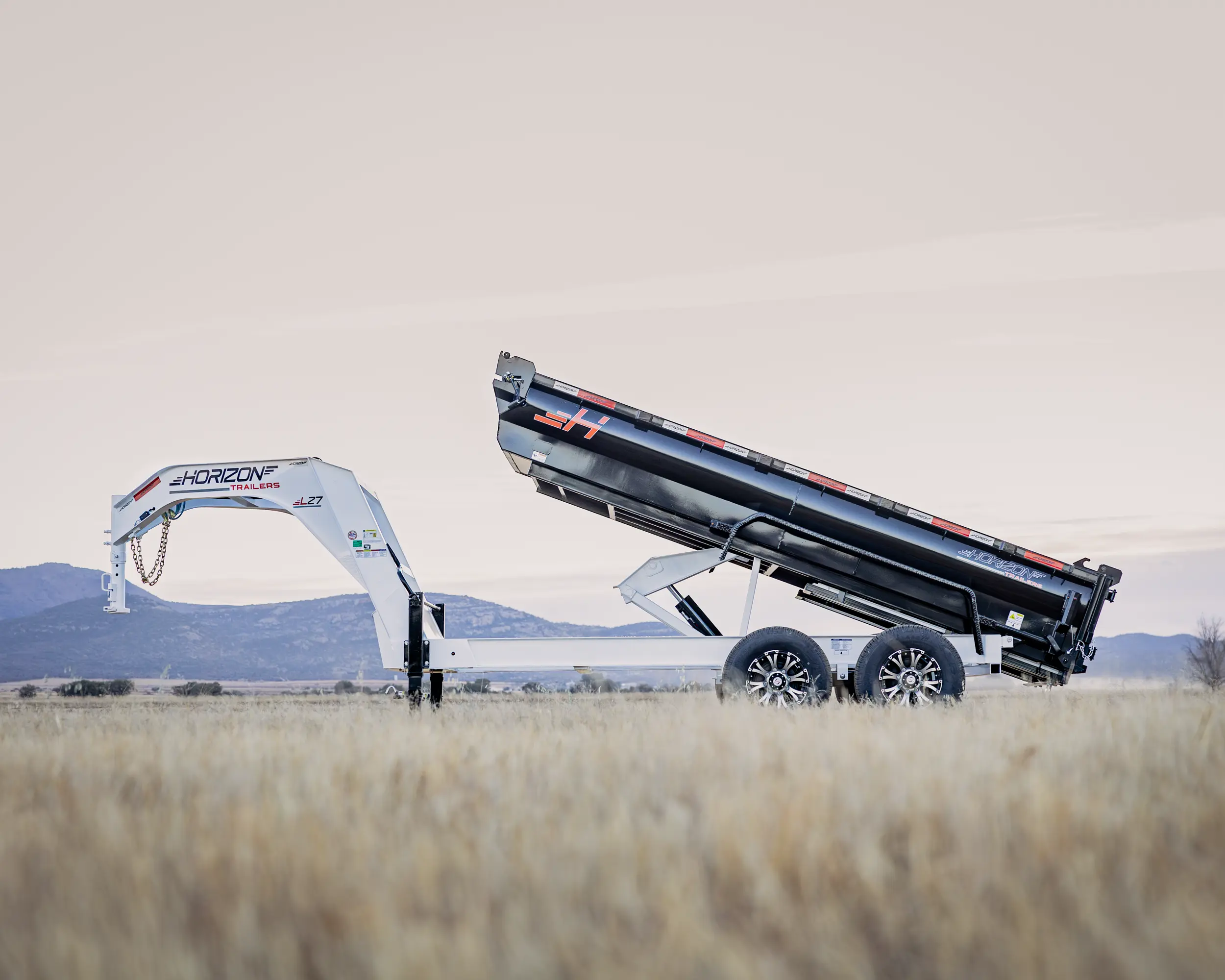 horizon trailers img